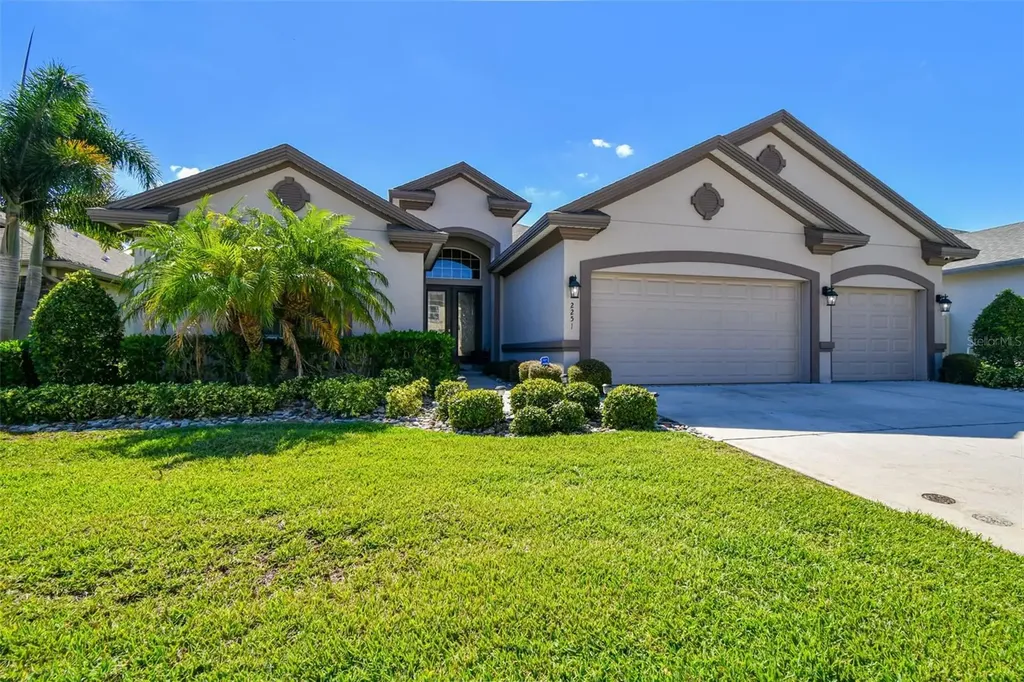 2251 Highwood Court Dunedin FL 34698