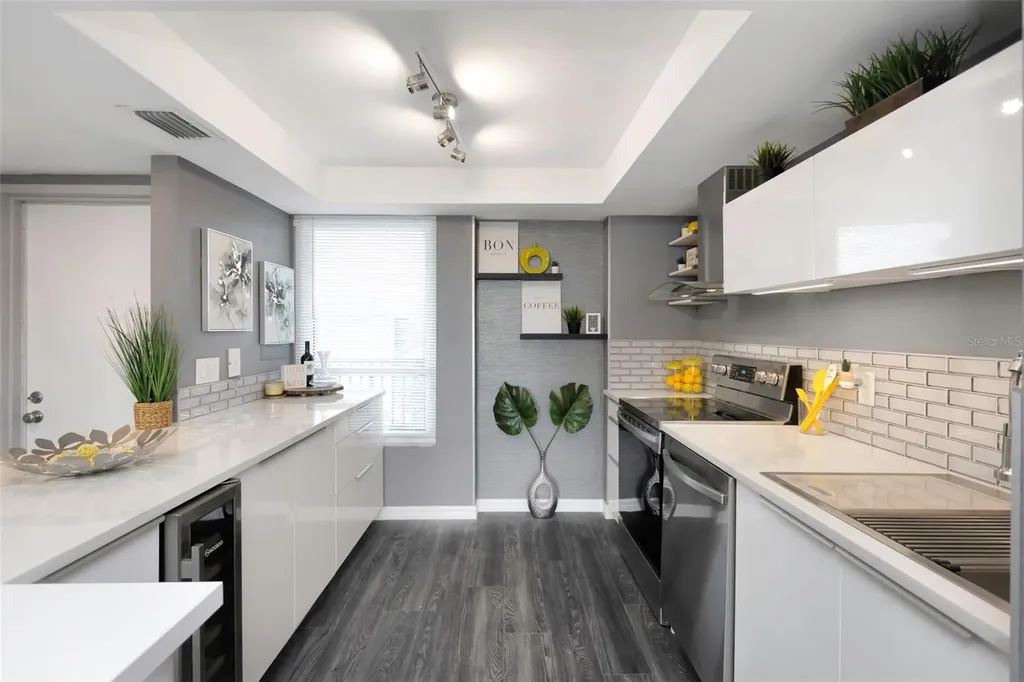 2617 Cove Cay Drive Clearwater FL 33760