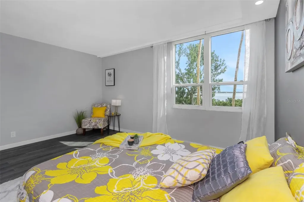 2617 Cove Cay Drive Clearwater FL 33760