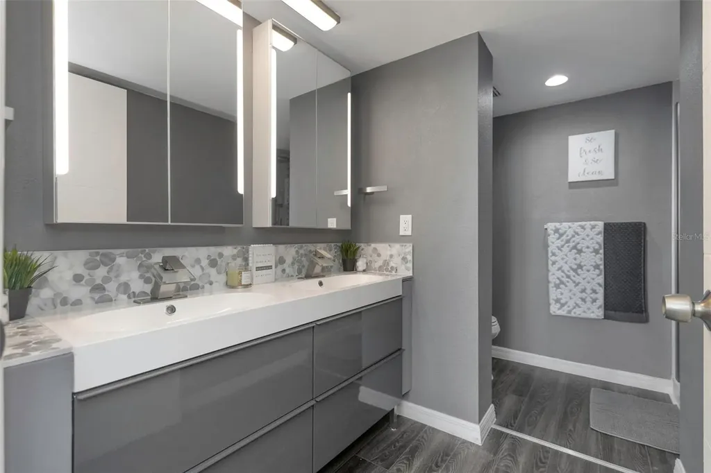 2617 Cove Cay Drive Clearwater FL 33760