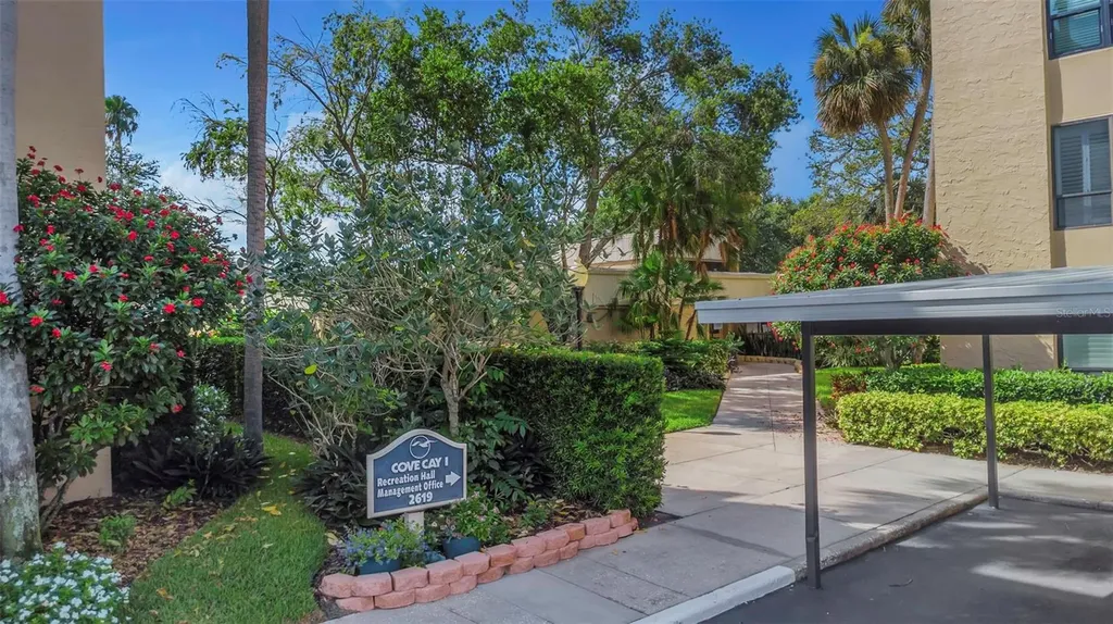 2617 Cove Cay Drive Clearwater FL 33760
