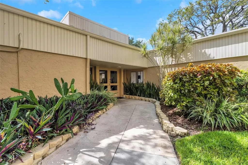 2617 Cove Cay Drive Clearwater FL 33760
