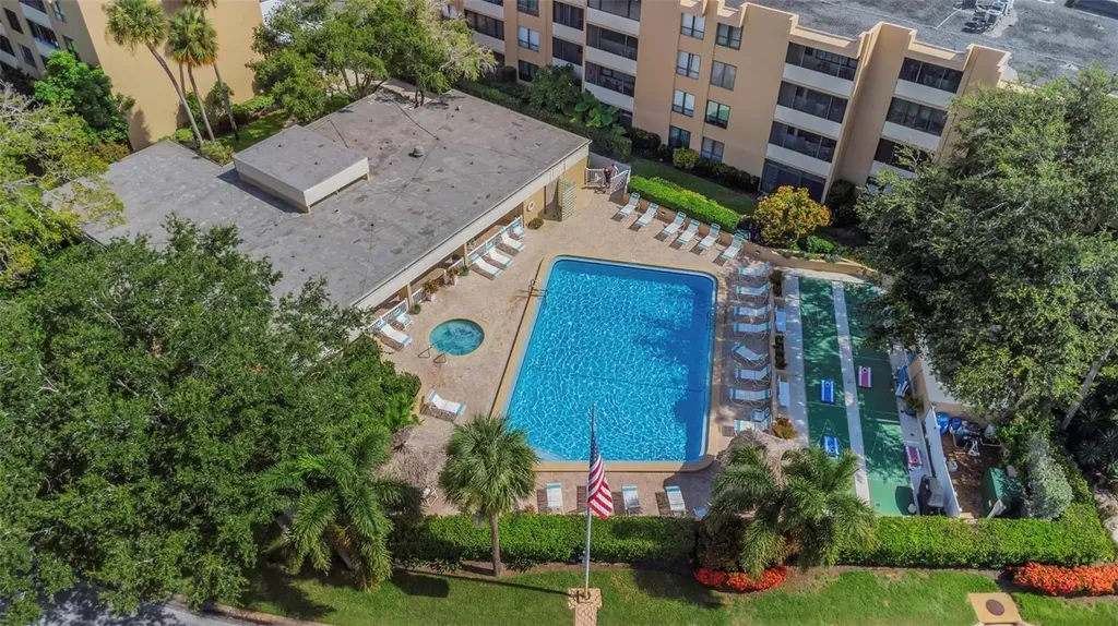 2617 Cove Cay Drive Clearwater FL 33760