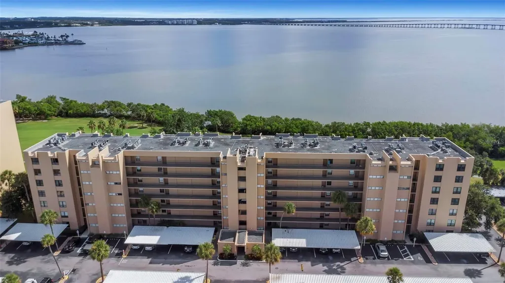 2617 Cove Cay Drive Clearwater FL 33760