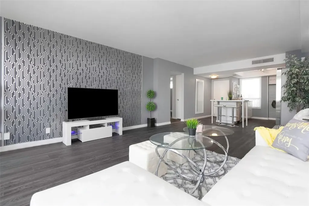 2617 Cove Cay Drive Clearwater FL 33760
