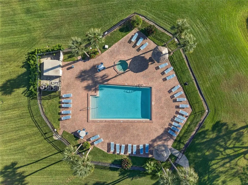 321 Windrush Loop Tarpon Springs FL 34689