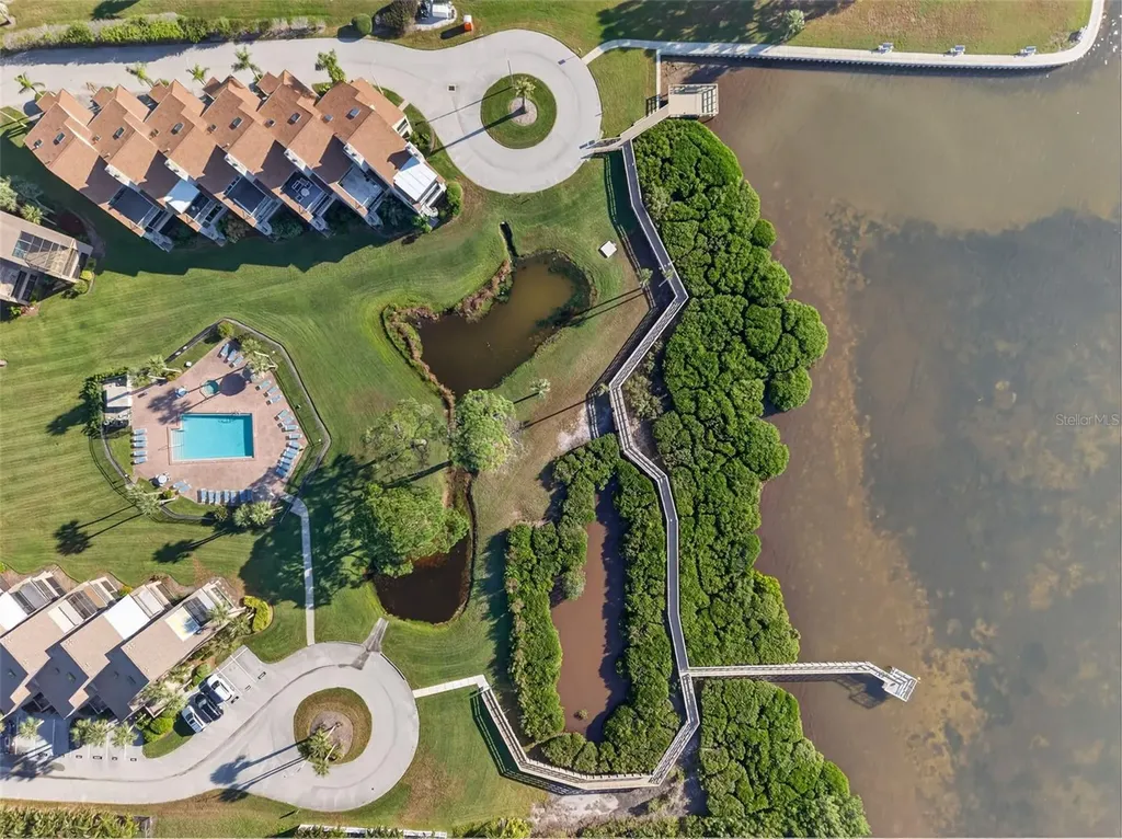 321 Windrush Loop Tarpon Springs FL 34689