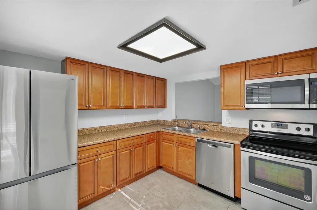 321 Windrush Loop Tarpon Springs FL 34689