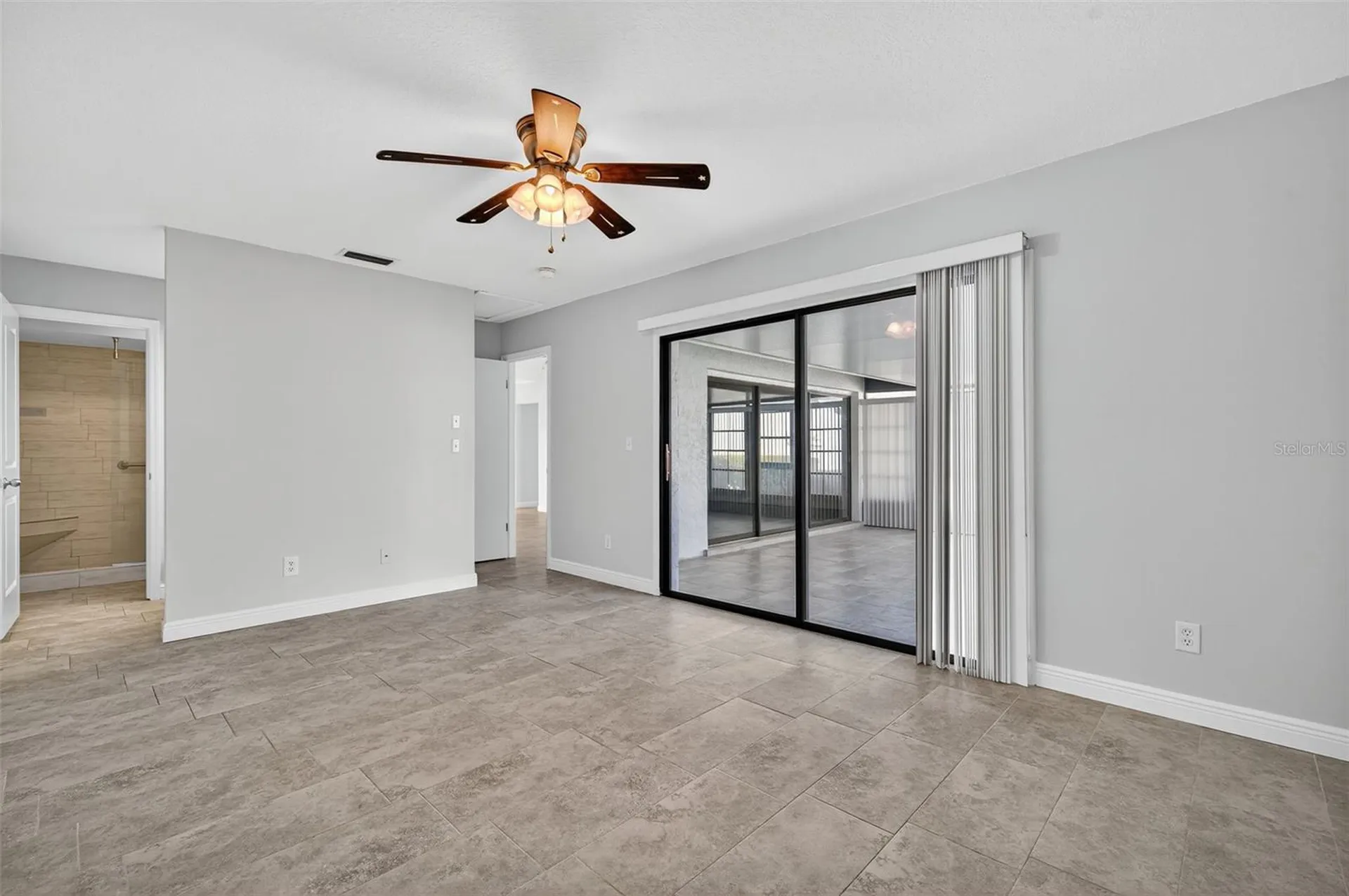 321 Windrush Loop Tarpon Springs FL 34689