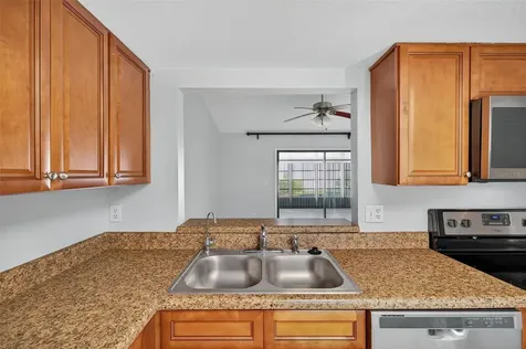 321 Windrush Loop Tarpon Springs FL 34689