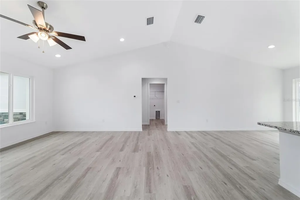 13103 NE 7th Loop Silver Springs FL 34488