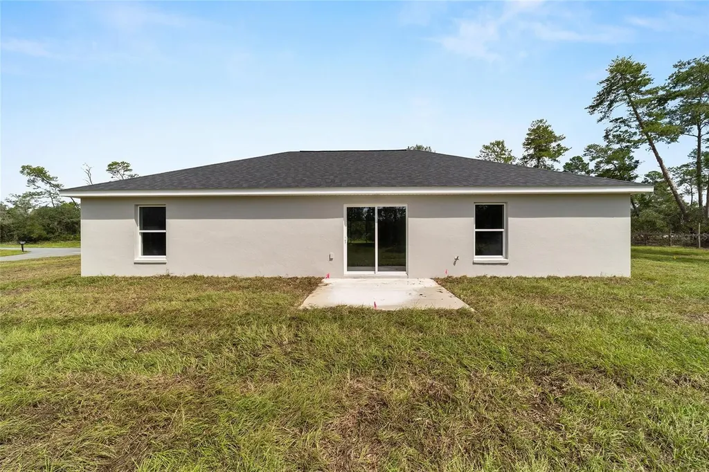 13103 NE 7th Loop Silver Springs FL 34488