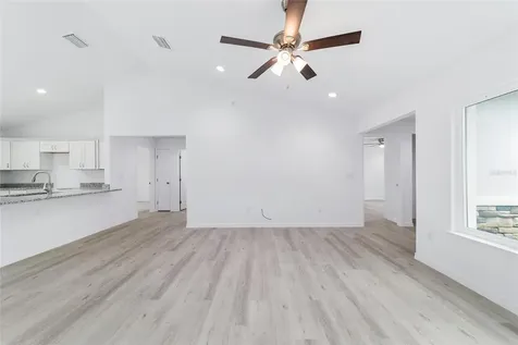 13103 NE 7th Loop Silver Springs FL 34488