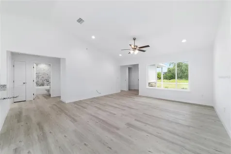 13103 NE 7th Loop Silver Springs FL 34488