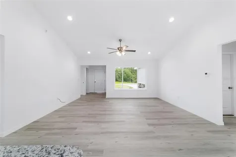 13103 NE 7th Loop Silver Springs FL 34488