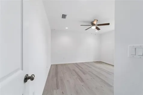 13103 NE 7th Loop Silver Springs FL 34488