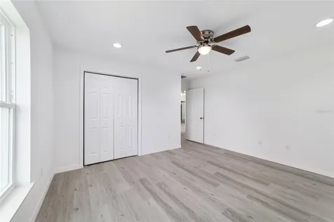 13103 NE 7th Loop Silver Springs FL 34488