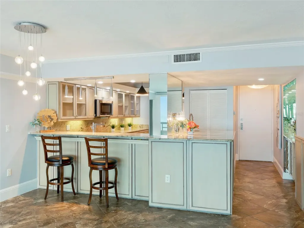 988 Boulevard Of The Arts Sarasota FL 34236