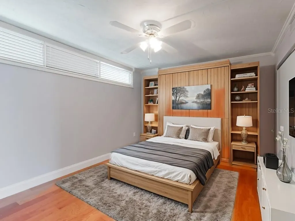 988 Boulevard Of The Arts Sarasota FL 34236