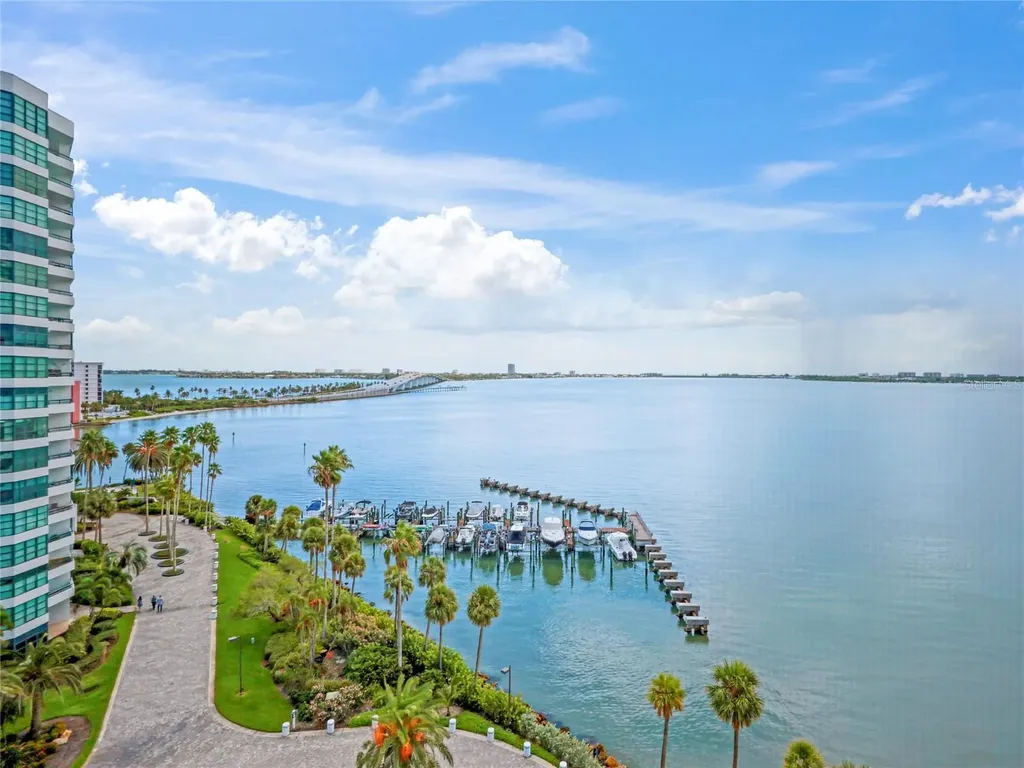 988 Boulevard Of The Arts Sarasota FL 34236