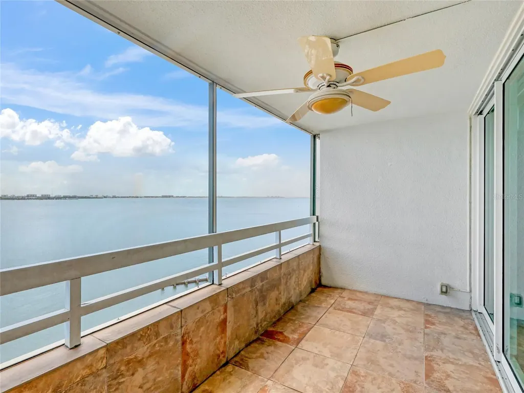 988 Boulevard Of The Arts Sarasota FL 34236