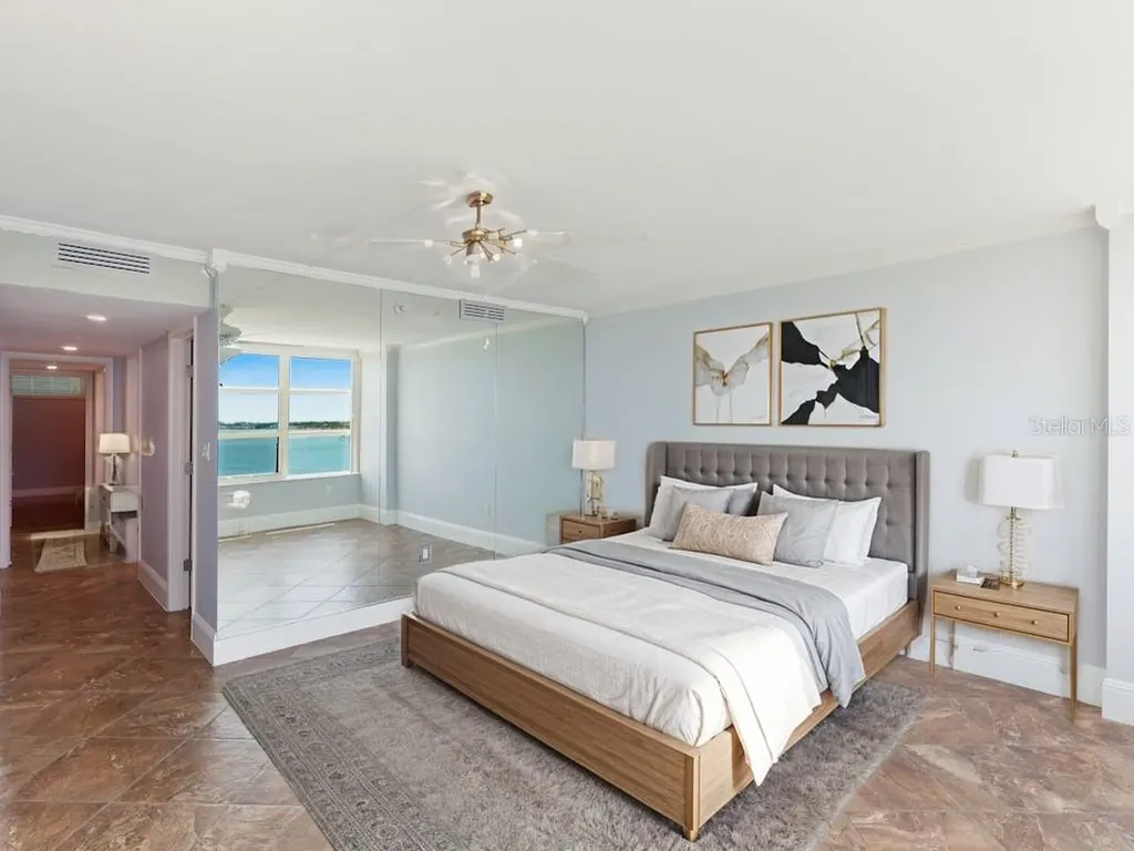 988 Boulevard Of The Arts Sarasota FL 34236