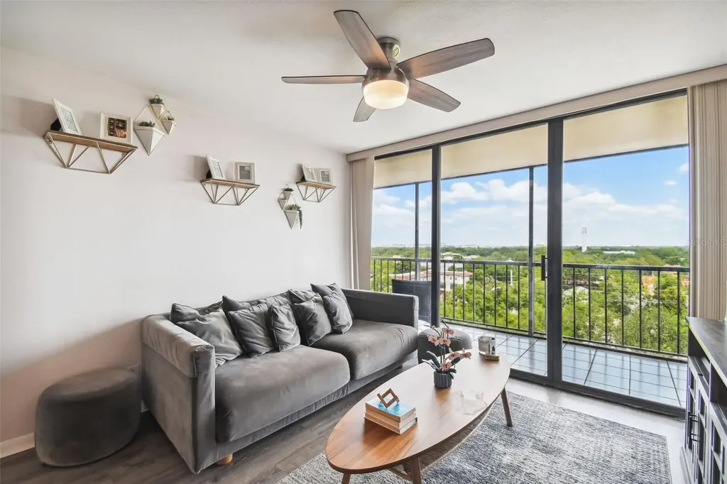 3211 W Swann Avenue Tampa FL 33609