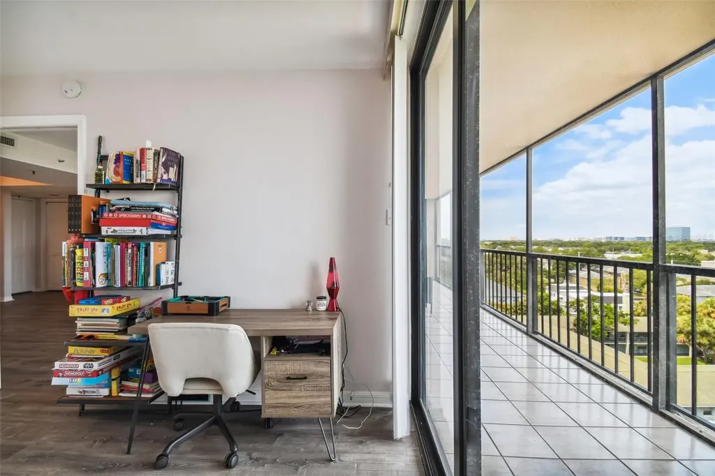 3211 W Swann Avenue Tampa FL 33609