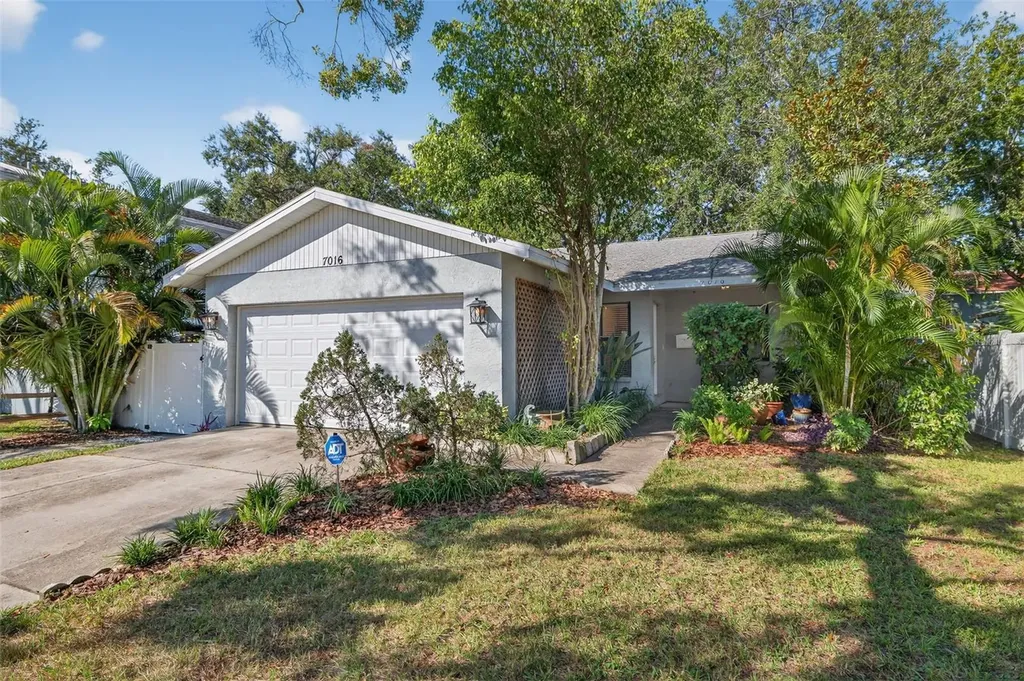 7016 2nd Street N St Petersburg FL 33702