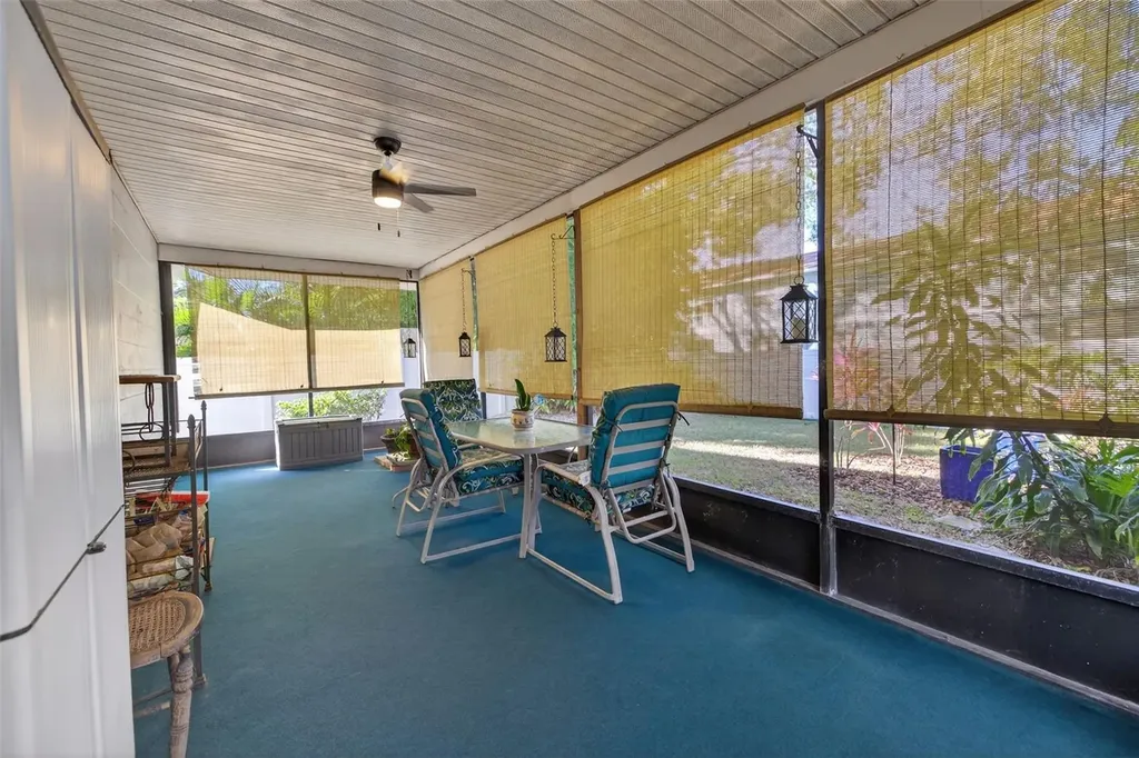 7016 2nd Street N St Petersburg FL 33702