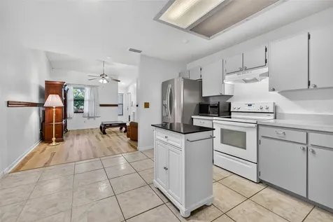 7016 2nd Street N St Petersburg FL 33702