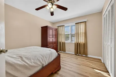 7016 2nd Street N St Petersburg FL 33702