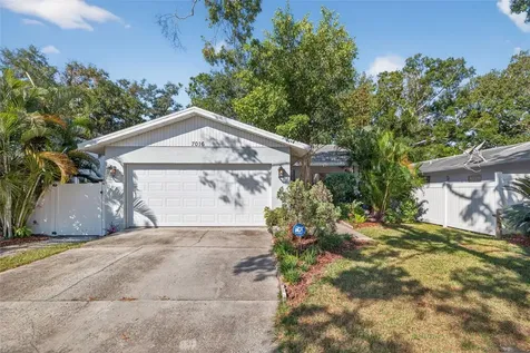7016 2nd Street N St Petersburg FL 33702
