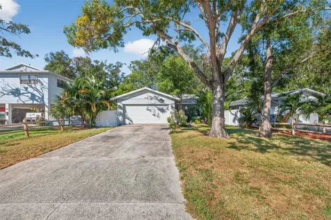 7016 2nd Street N St Petersburg FL 33702