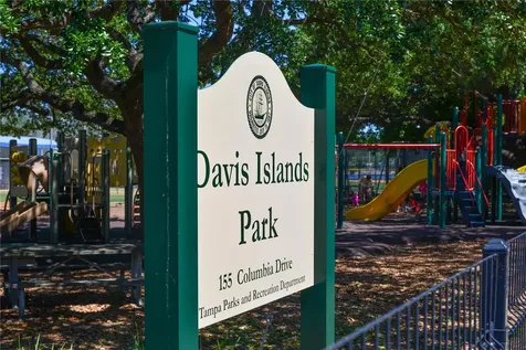 566 Rhine Avenue Tampa FL 33606