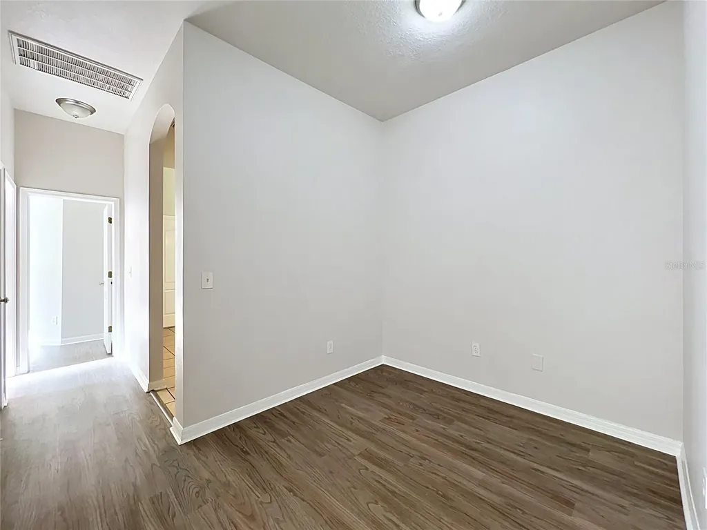 16318 Bridgelawn Avenue Lithia FL 33547