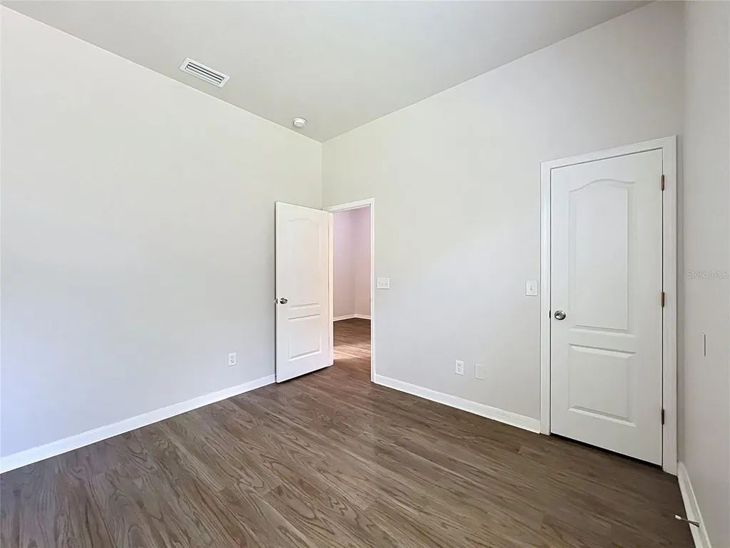 16318 Bridgelawn Avenue Lithia FL 33547