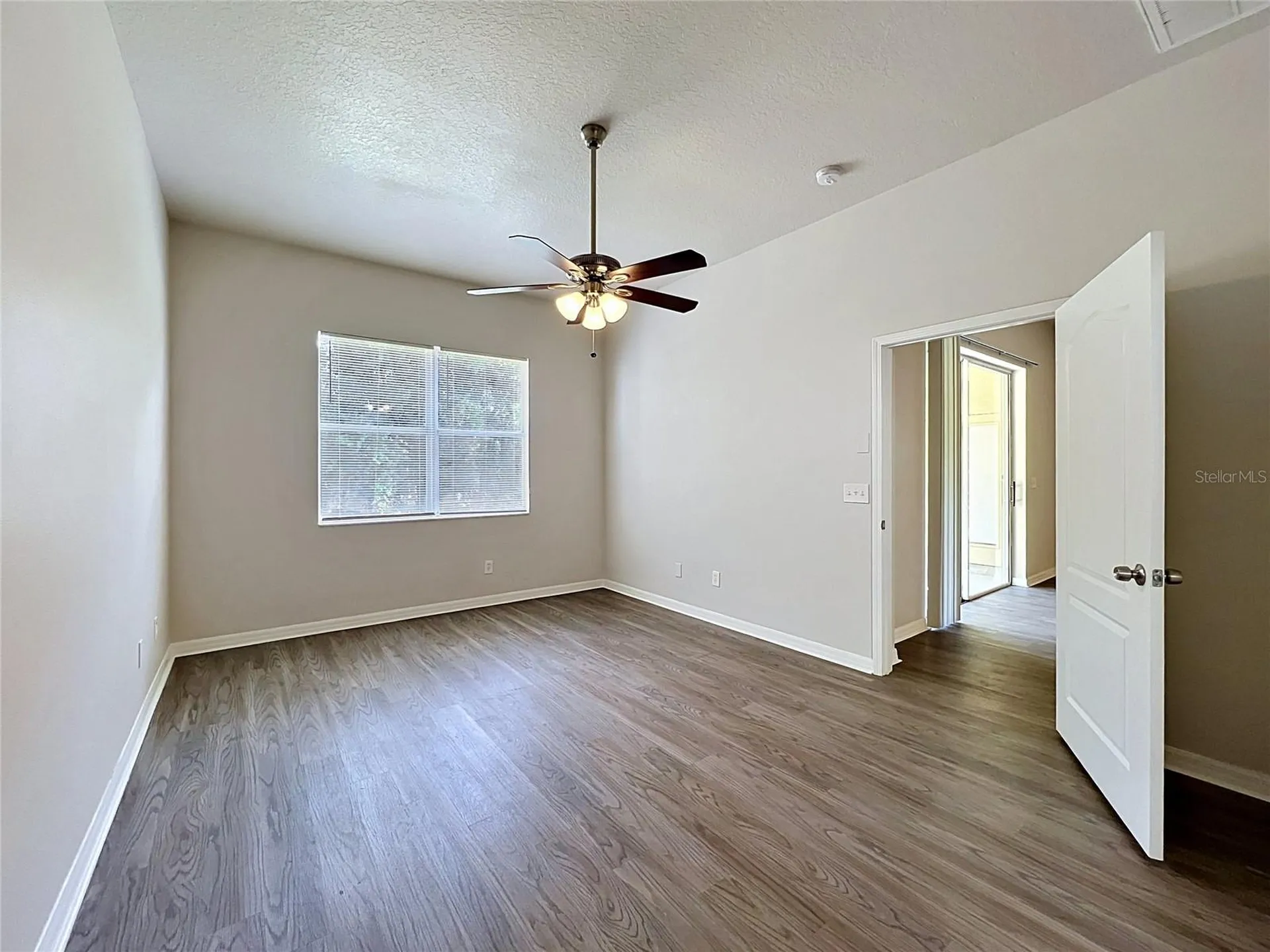 16318 Bridgelawn Avenue Lithia FL 33547
