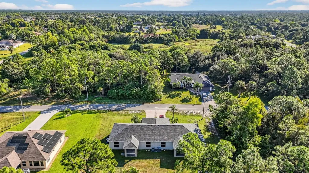 710/712 Creuset Avenue S Lehigh Acres FL 33974