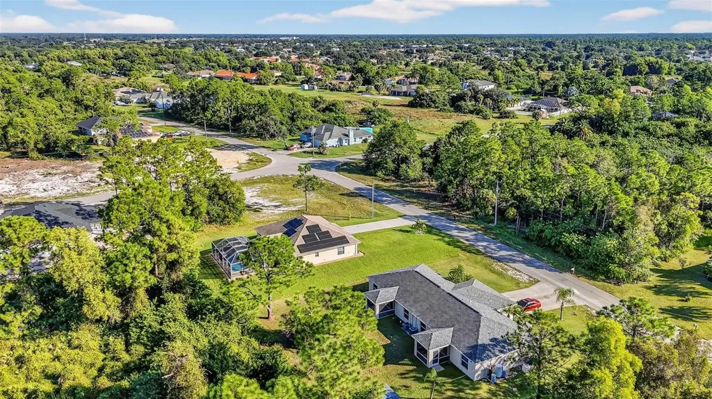 710/712 Creuset Avenue S Lehigh Acres FL 33974