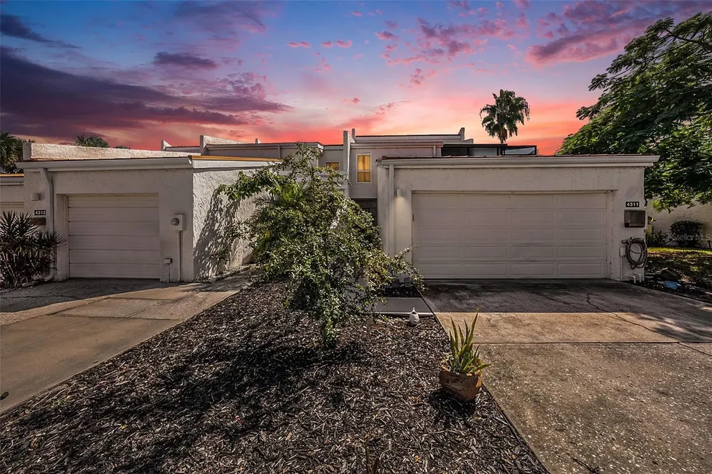 4311 Harbor House Drive Tampa FL 33615