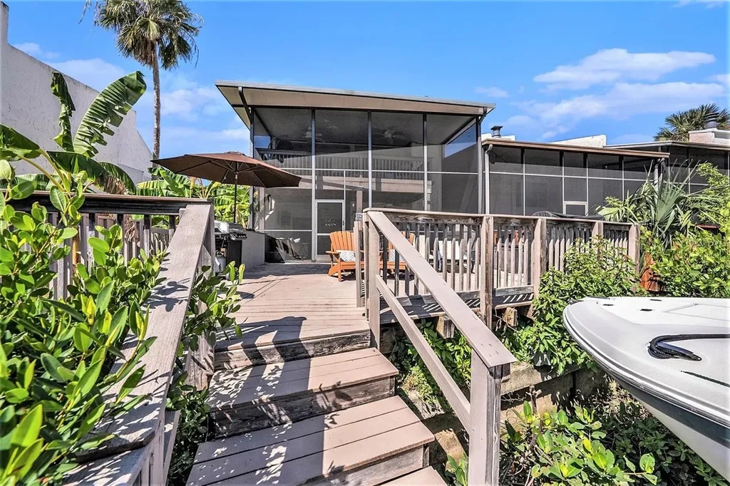4311 Harbor House Drive Tampa FL 33615
