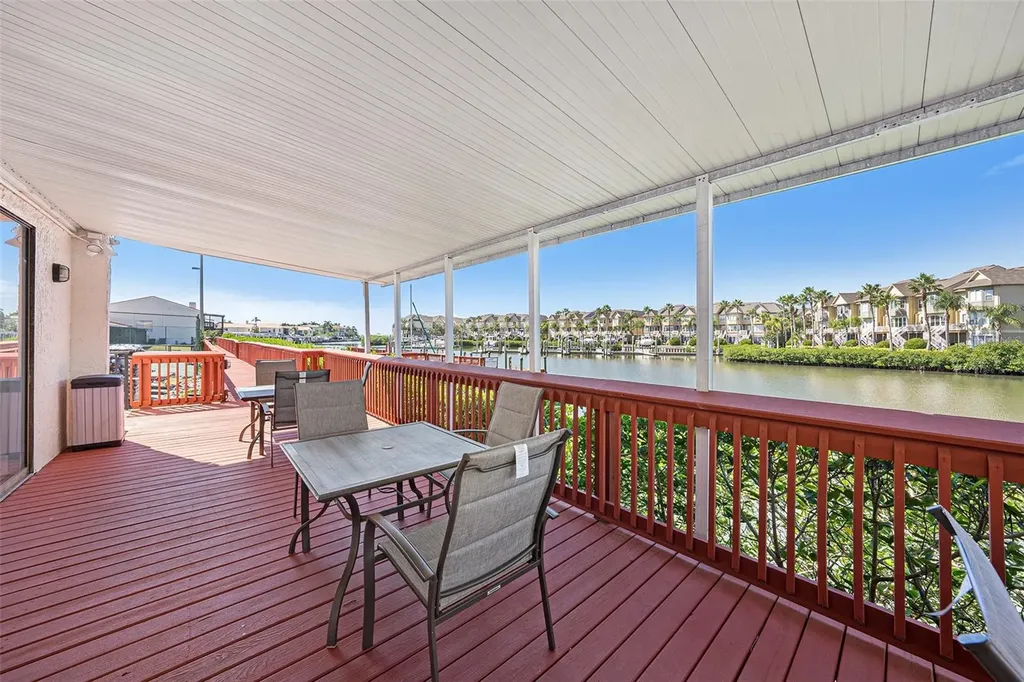 4311 Harbor House Drive Tampa FL 33615