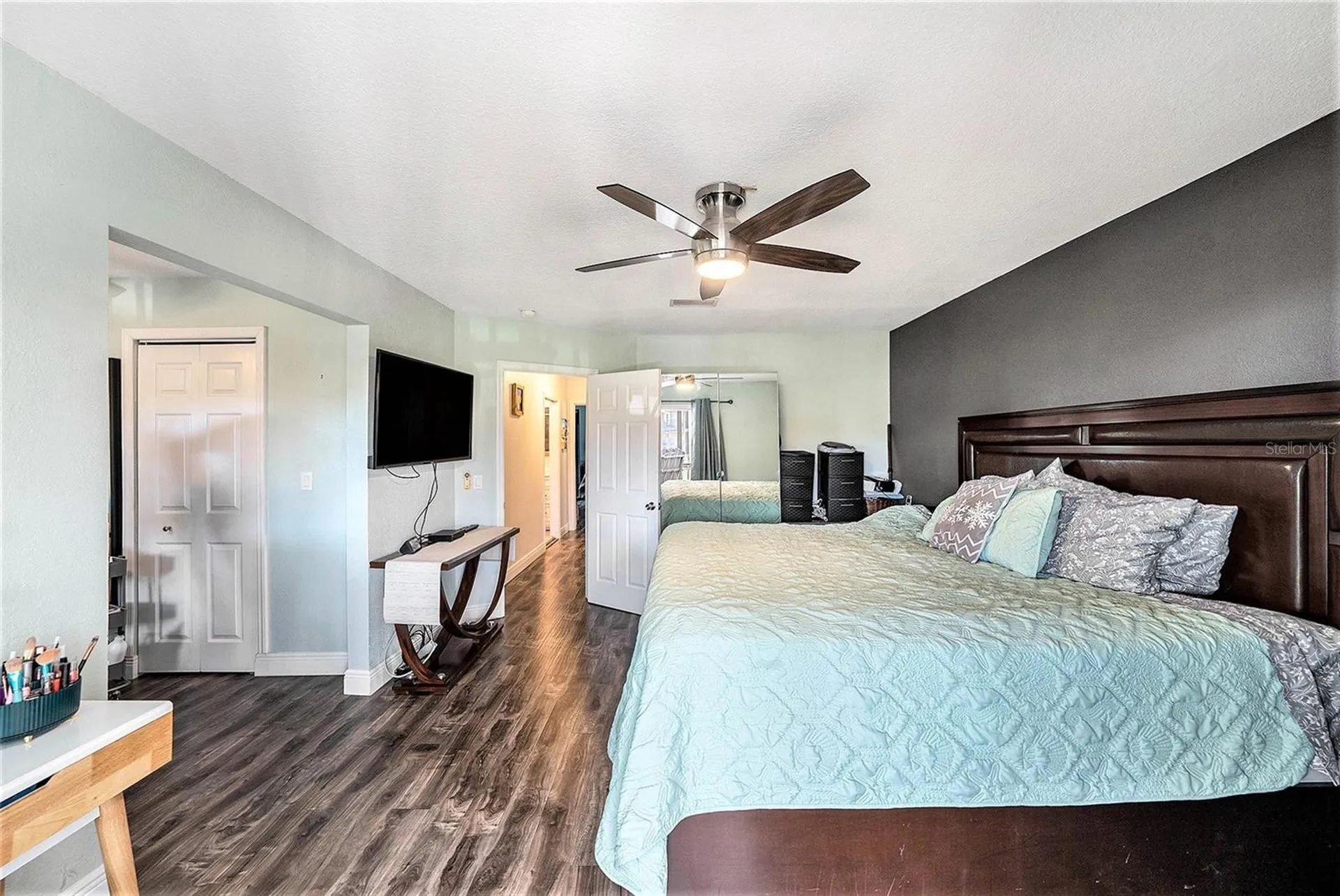 4311 Harbor House Drive Tampa FL 33615