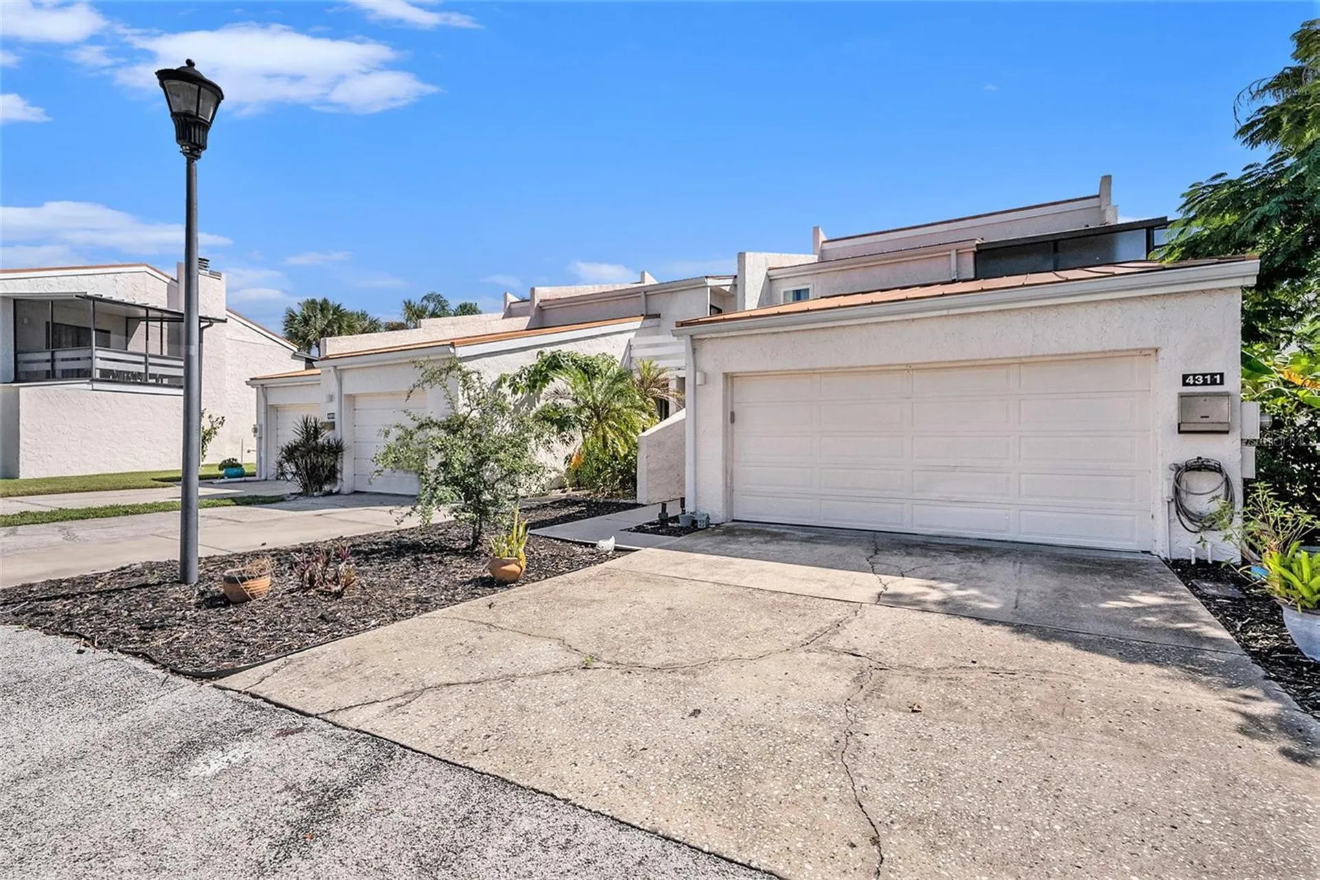 4311 Harbor House Drive Tampa FL 33615