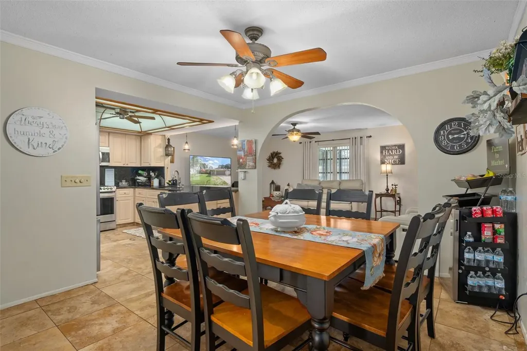 1407 Garden Avenue Tarpon Springs FL 34689