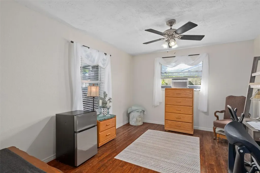 1407 Garden Avenue Tarpon Springs FL 34689