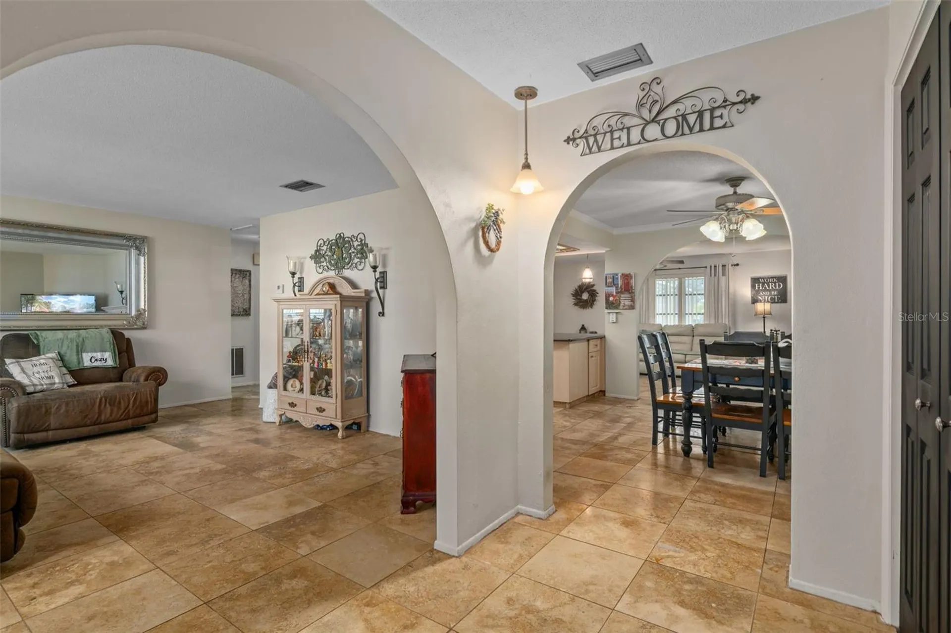 1407 Garden Avenue Tarpon Springs FL 34689