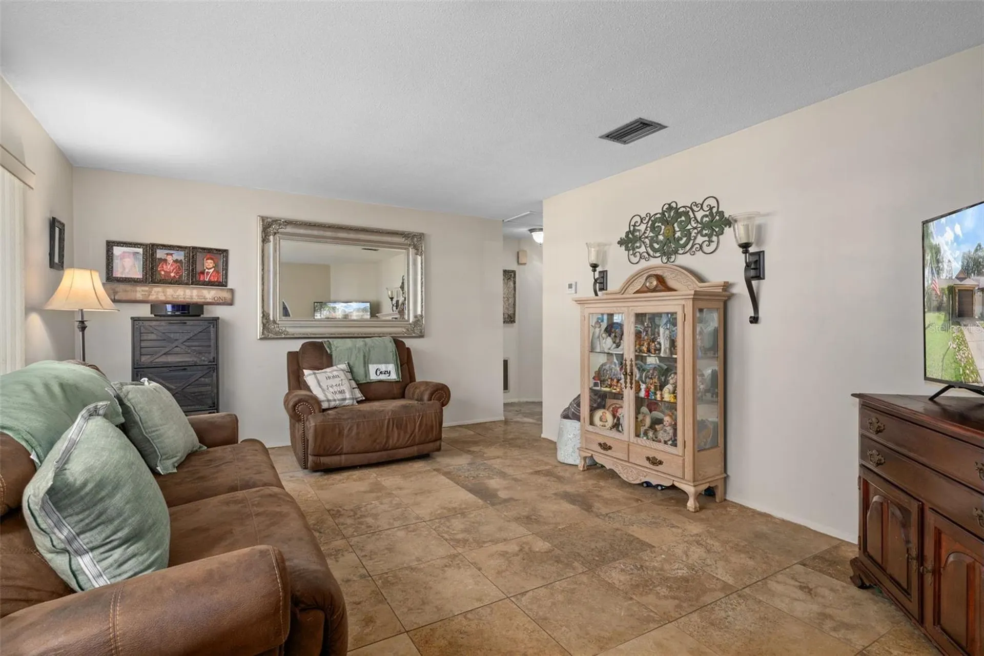 1407 Garden Avenue Tarpon Springs FL 34689