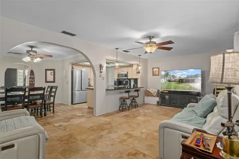 1407 Garden Avenue Tarpon Springs FL 34689